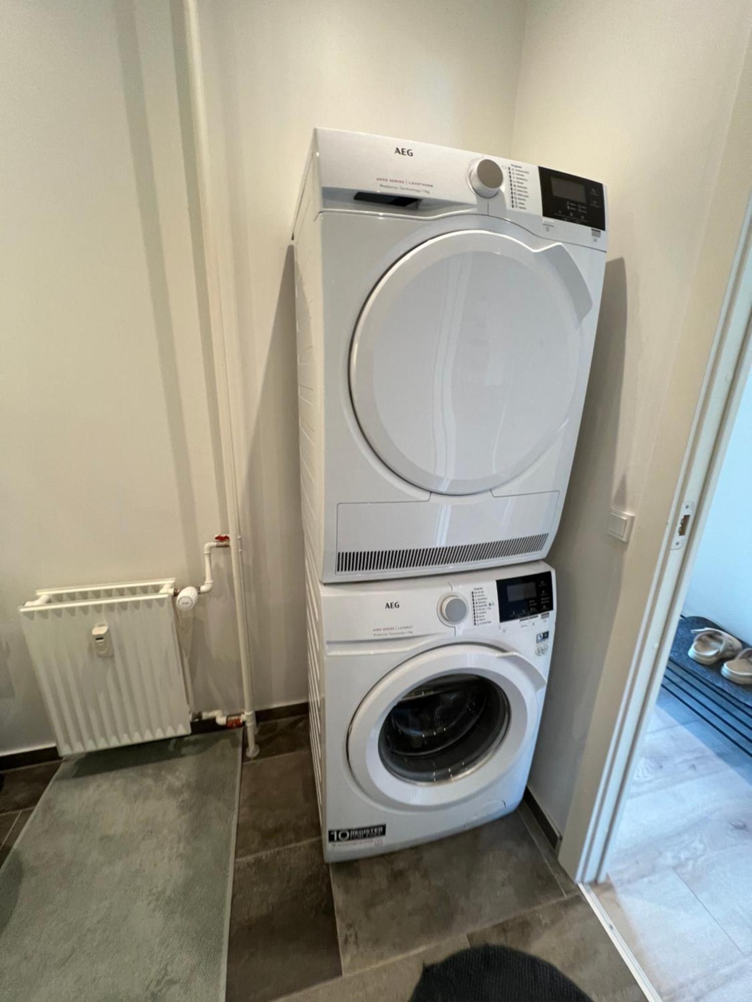 Nyrenoveret Lejlighed Med Balkon Og Parkering Esbjerg Exterior foto